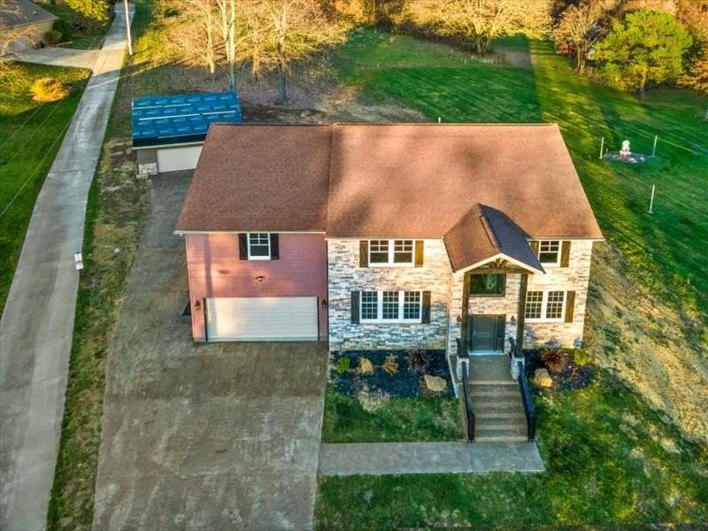 407 Center Grange Road Monaca, PA 15061 - Photo 2 of 23 Gallery Image 2