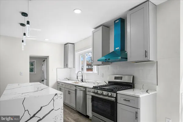 $430,000 | 2910 Berwick Avenue, Baltimore, MD 21234