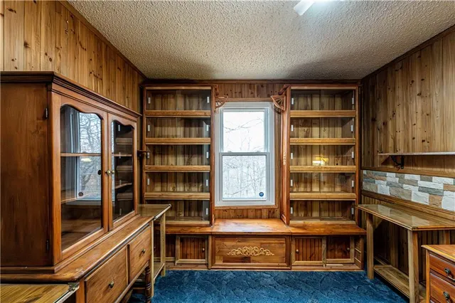 $199,000 | 303 Mt Manor Road, Manor, PA 15665