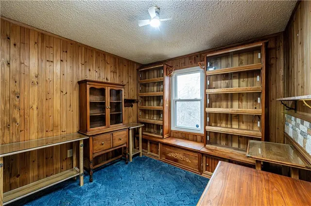 $199,000 | 303 Mt Manor Road, Manor, PA 15665