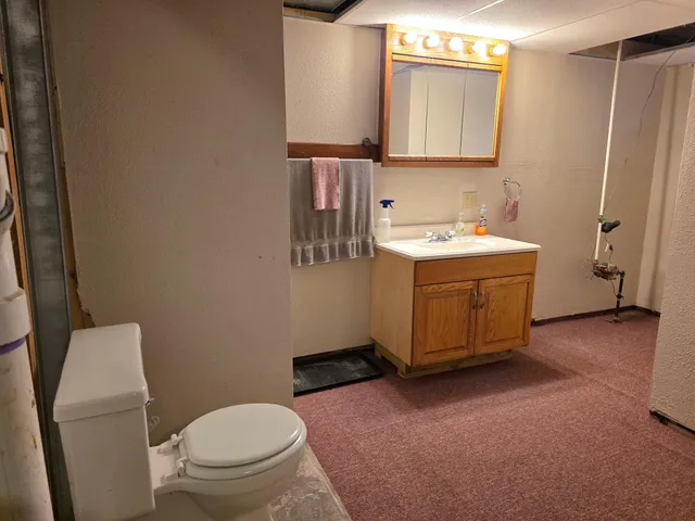 $130,000 | 821 7th Street Southwest, Pipestone, MN 56164