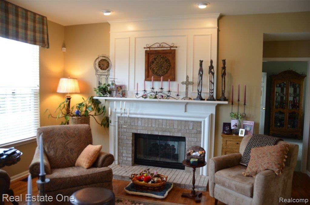 4117 Merriman Loop Howell, MI 48843 - Photo 14 of 24 GAS FIREPLACE