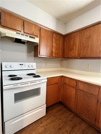$975 | 918 Spring Loop, Unit A, College Station, TX 77840