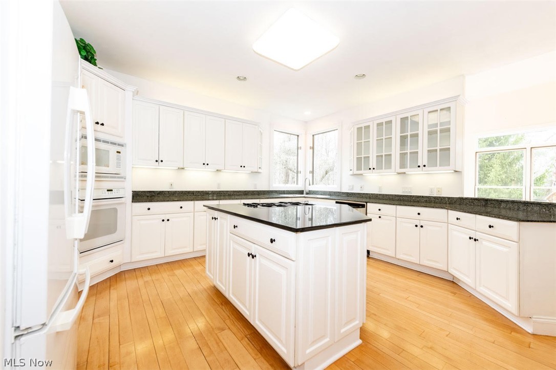 13905 Aquilla Road Burton, OH 44021 - Photo 6 of 50 Gallery Image 6