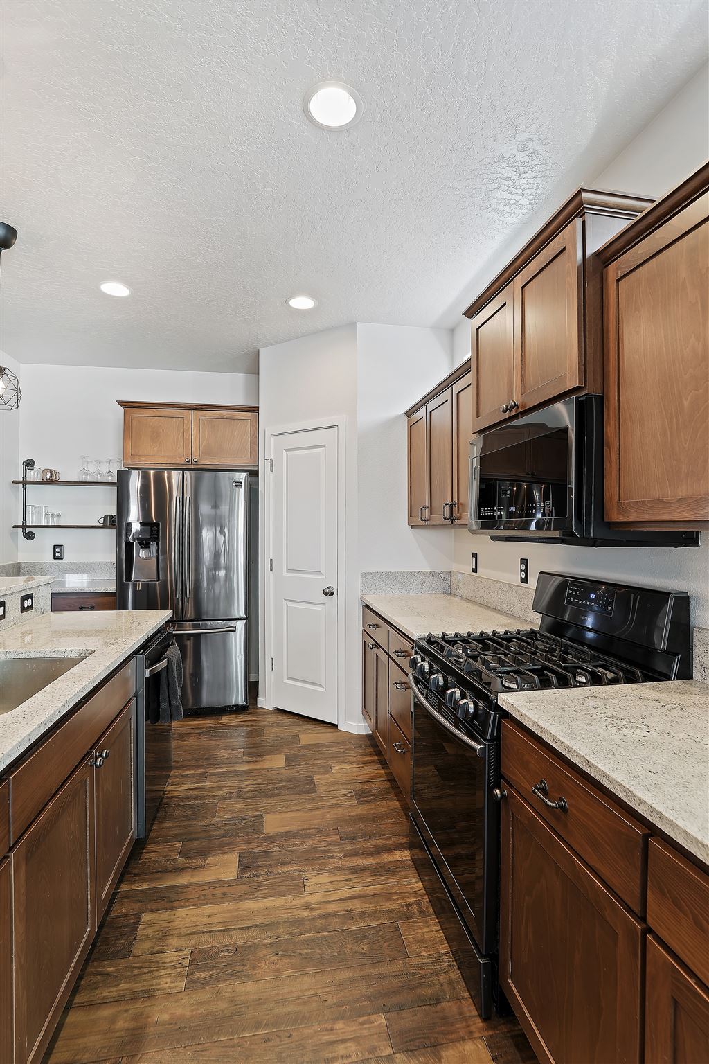 713 East Colbert Road Colbert, WA 99005 - Photo 6 of 29