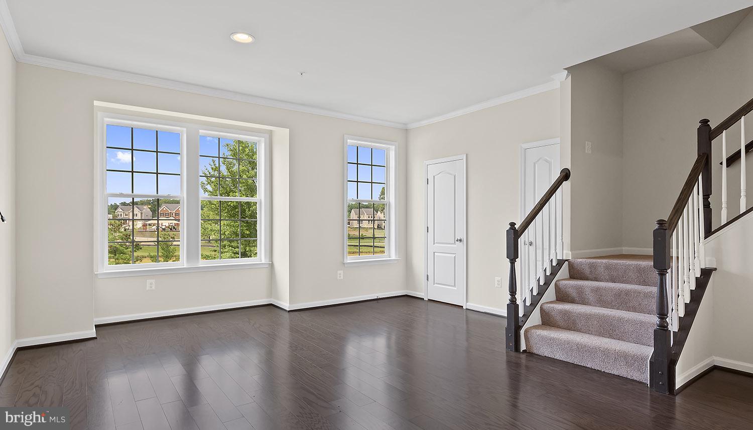 10221 Aerospace Road Lanham, MD 20706 - Photo 11 of 21 Family Room*Photo Similar Construction*