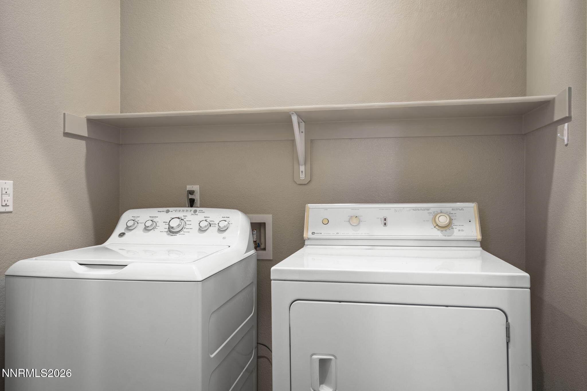 1885 Sea Horse Road, Unit B Reno, NV 89521 - Photo 21 of 23 21-web-or-mls-_DSC1605