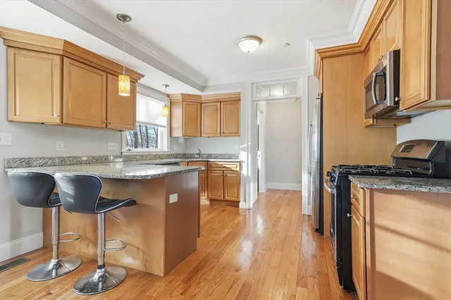 $3,300 | 597 Sea Street, Unit 2, Quincy, MA 02169