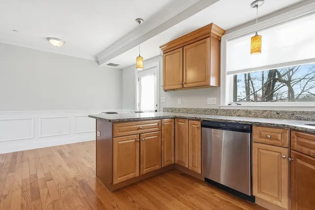 $3,300 | 597 Sea Street, Unit 2, Quincy, MA 02169