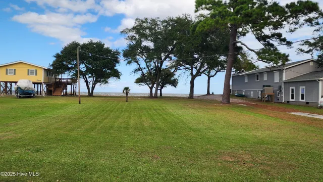 $300,000 | 187 Pamlico Parkway, Beaufort, NC 28516