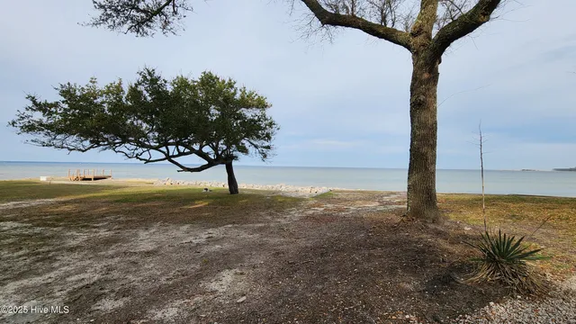 $300,000 | 187 Pamlico Parkway, Beaufort, NC 28516