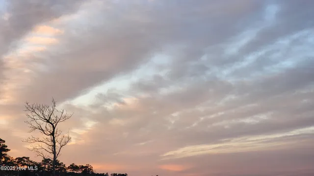 $300,000 | 187 Pamlico Parkway, Beaufort, NC 28516