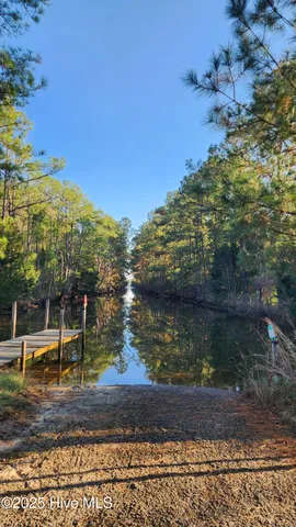 $300,000 | 187 Pamlico Parkway, Beaufort, NC 28516