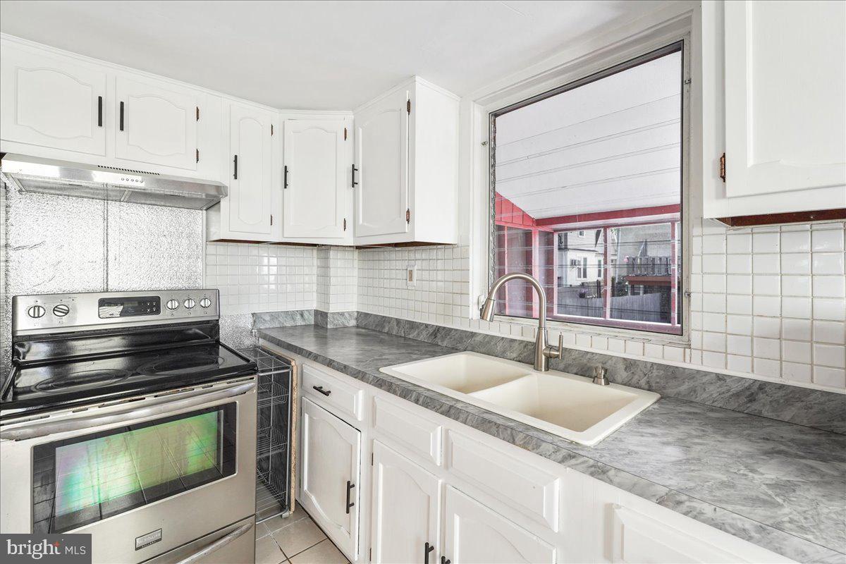4130 Garrett Road Drexel Hill, PA 19026 - Photo 6 of 34