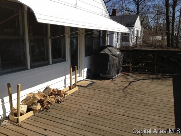 72 East Hazel Dell Lane Springfield, IL 62712 - Photo 3 of 15 Gallery Image 3