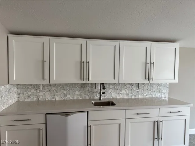 $3,400 | 8797 Pinley Spring Street, Las Vegas, NV 89113