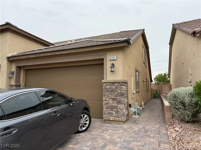 $3,400 | 8797 Pinley Spring Street, Las Vegas, NV 89113