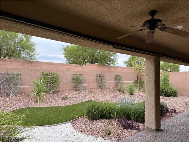 $3,400 | 8797 Pinley Spring Street, Las Vegas, NV 89113
