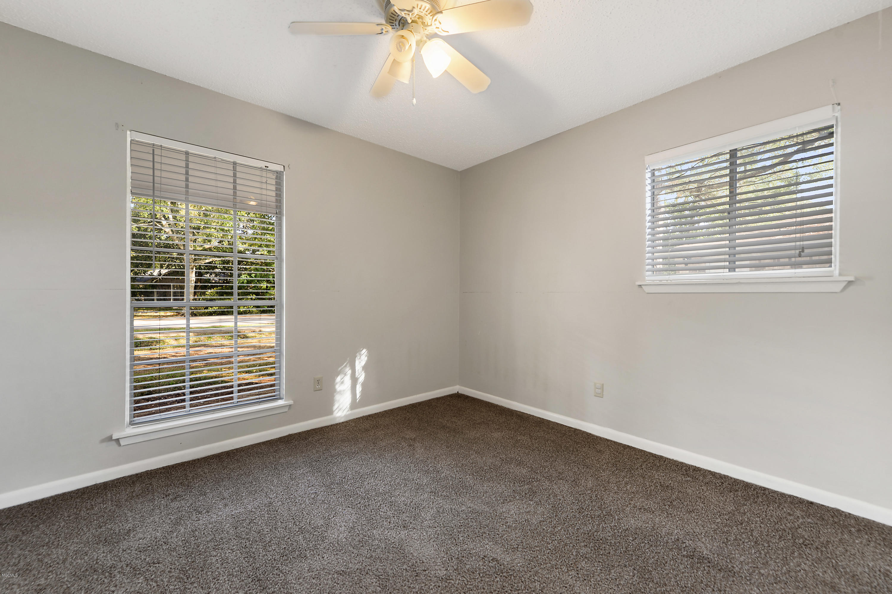 430 Hanley Road Ocean Springs, MS 39564 - Photo 12 of 19 012