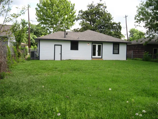 $1,600 | 7522 South Hall Street, Houston, TX 77028