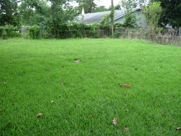 $1,600 | 7522 South Hall Street, Houston, TX 77028