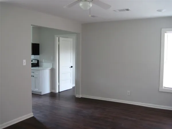 $1,600 | 7522 South Hall Street, Houston, TX 77028