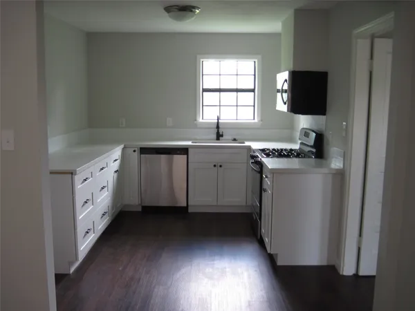 $1,600 | 7522 South Hall Street, Houston, TX 77028