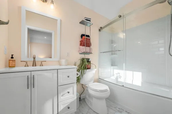 $685,000 | 2 Lovejoy & 4 Autumn Street, Rockland, ME 04841