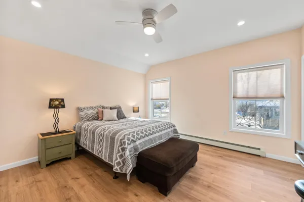 $685,000 | 2 Lovejoy & 4 Autumn Street, Rockland, ME 04841