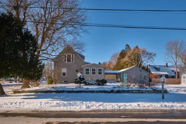 $685,000 | 2 Lovejoy & 4 Autumn Street, Rockland, ME 04841