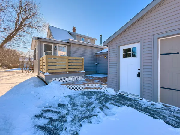 $685,000 | 2 Lovejoy & 4 Autumn Street, Rockland, ME 04841