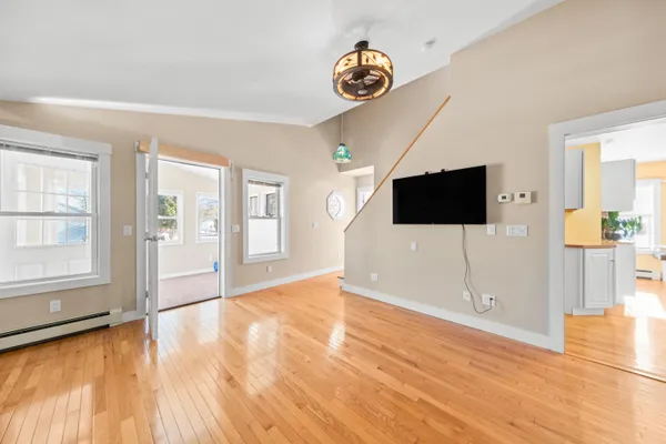 $685,000 | 2 Lovejoy & 4 Autumn Street, Rockland, ME 04841