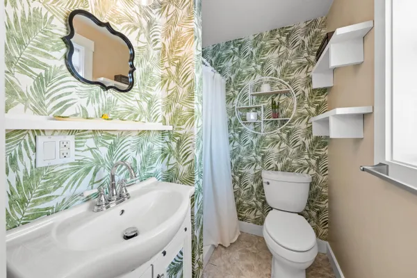 $685,000 | 2 Lovejoy & 4 Autumn Street, Rockland, ME 04841