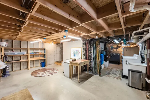 $685,000 | 2 Lovejoy & 4 Autumn Street, Rockland, ME 04841