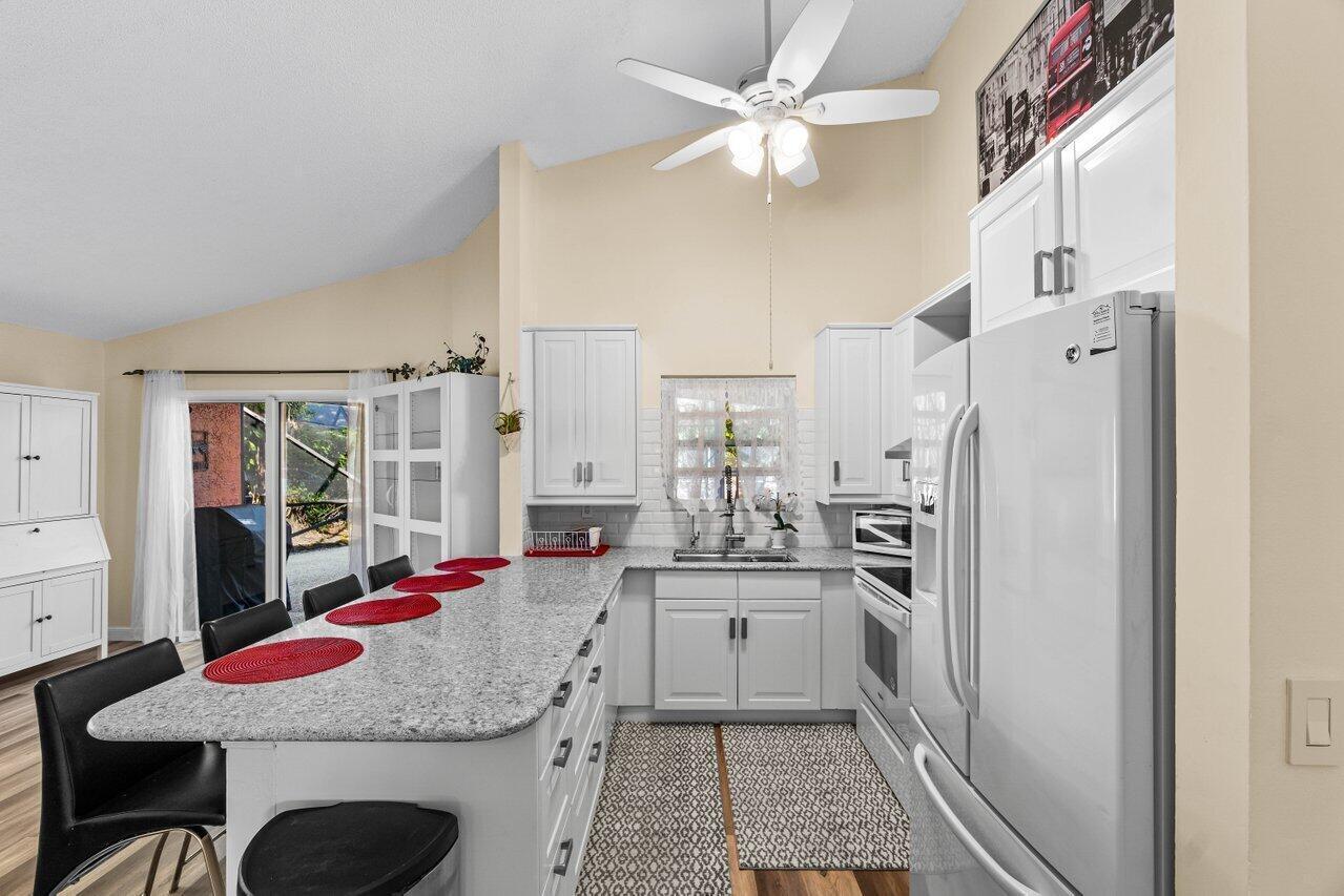 22525 Swordfish Drive Boca Raton, FL 33428 - Photo 13 of 41 013-22525SwordfishDrive-BocaRaton-FL-334