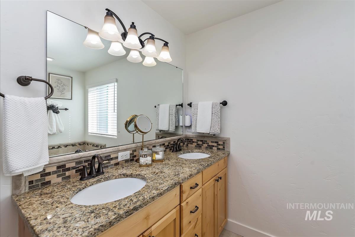 24090 Pheasant Ridge Court Middleton, ID 83644 - Photo 18 of 36 Gallery Image 18