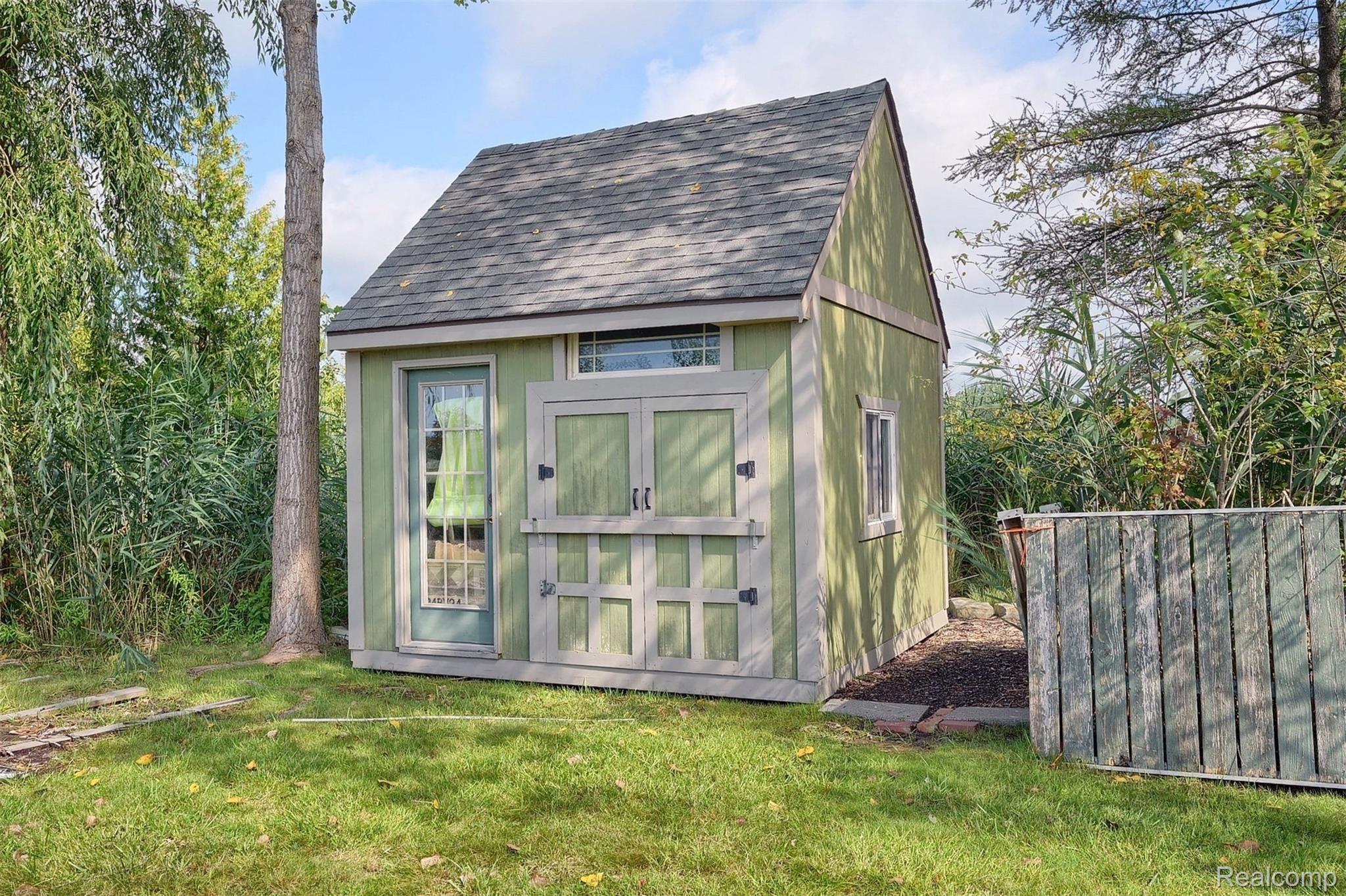 552 Deerpoint Road Leonard, MI 48367 - Photo 45 of 54 47-Shed.jpg
