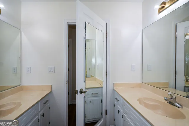 $2,900 | 2972 Hampton Place, Decatur, GA 30034