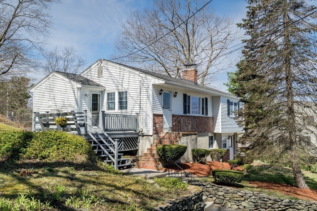 13 Bernard Road Woburn, MA 01801 - Photo 4 of 29 Gallery Image 4