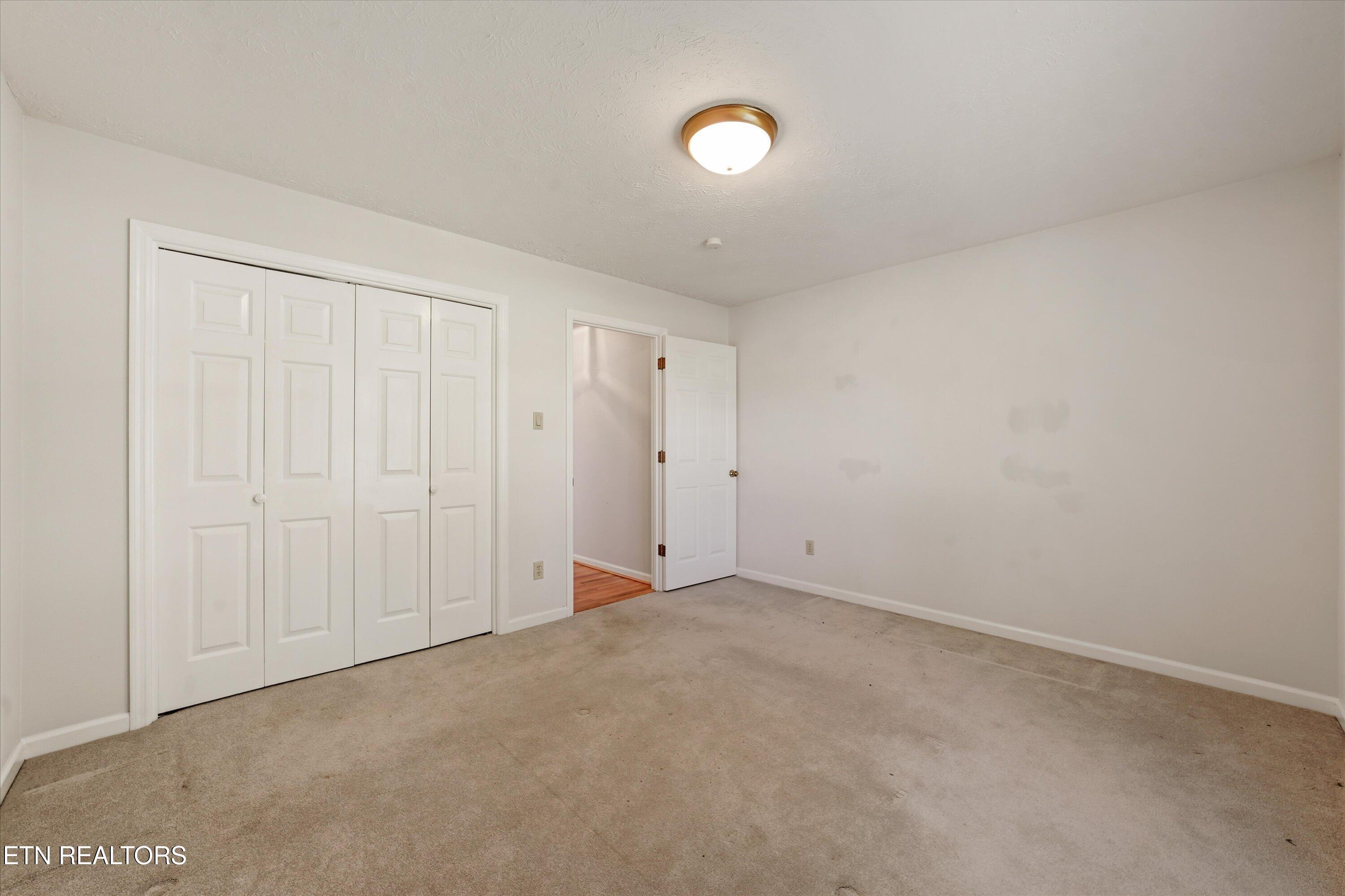 131 Overton Lane Powell, TN 37849 - Photo 25 of 37 22-131 Overton Ln24
