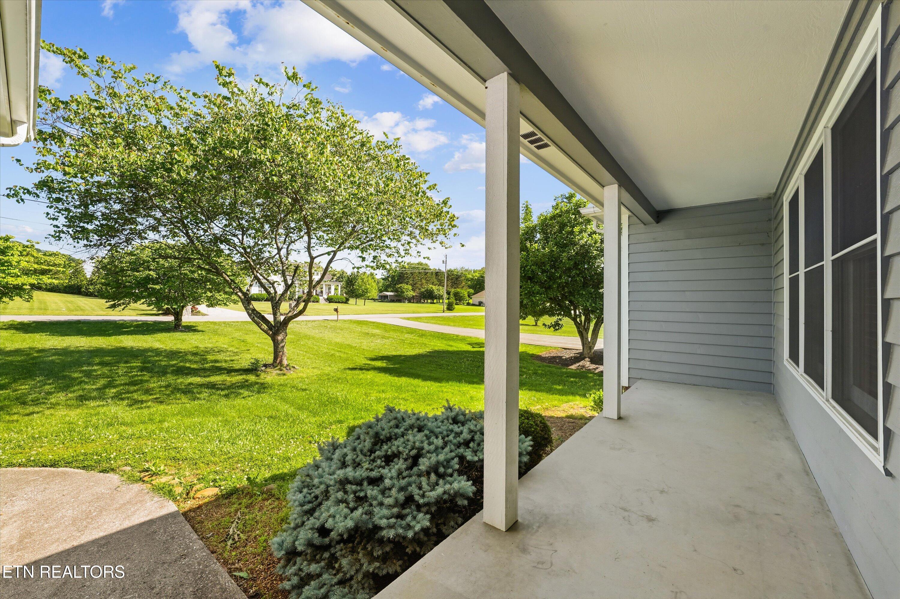 131 Overton Lane Powell, TN 37849 - Photo 5 of 37 06-131 Overton Ln40