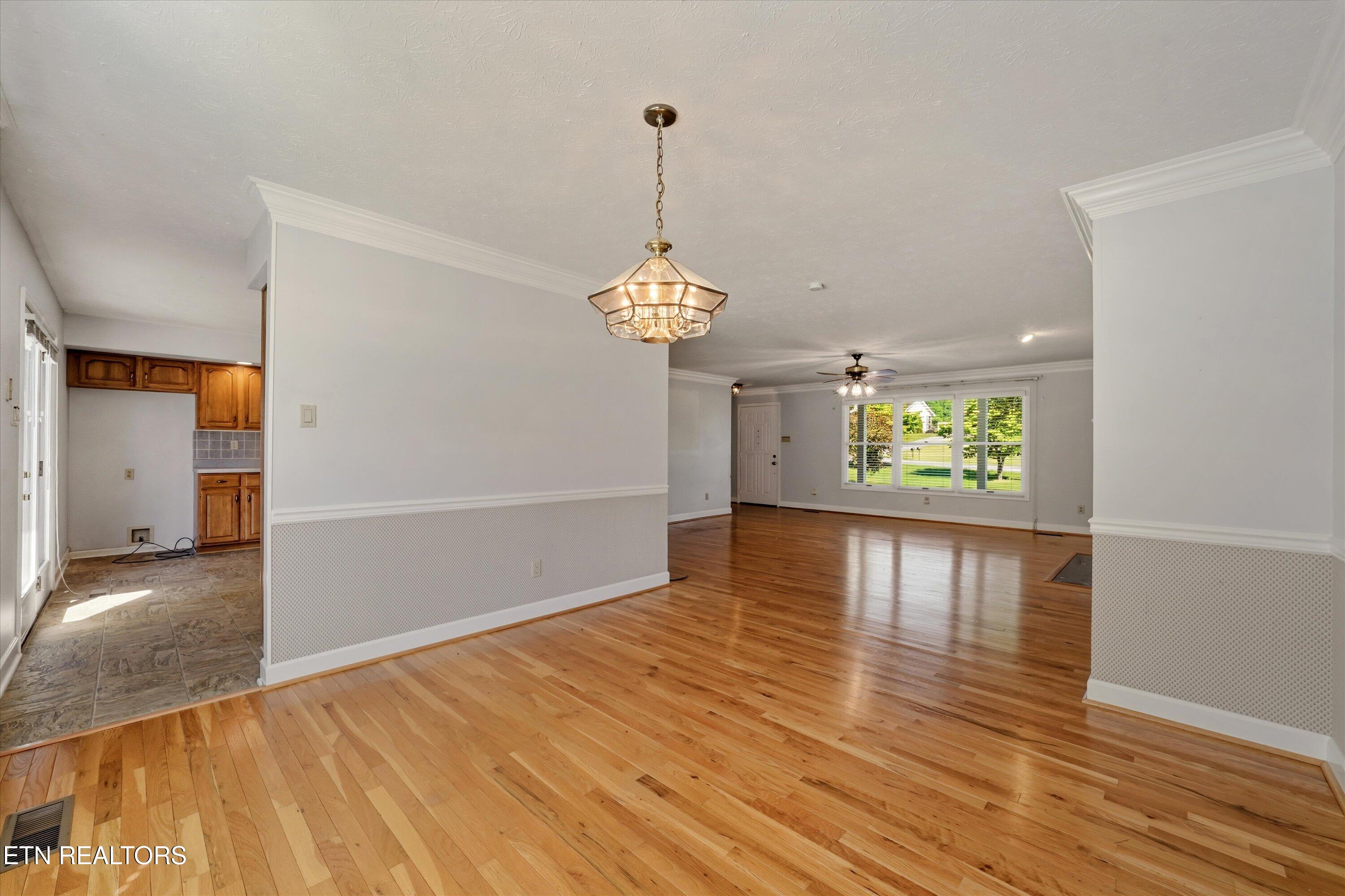 131 Overton Lane Powell, TN 37849 - Photo 10 of 37 12-131 Overton Ln14