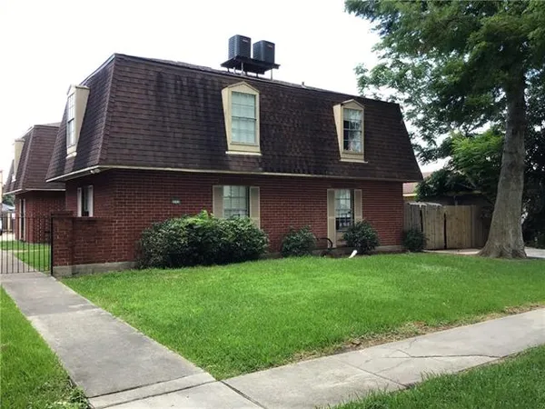 $415,000 | 2113 Carol Sue Avenue, Gretna, LA 70056