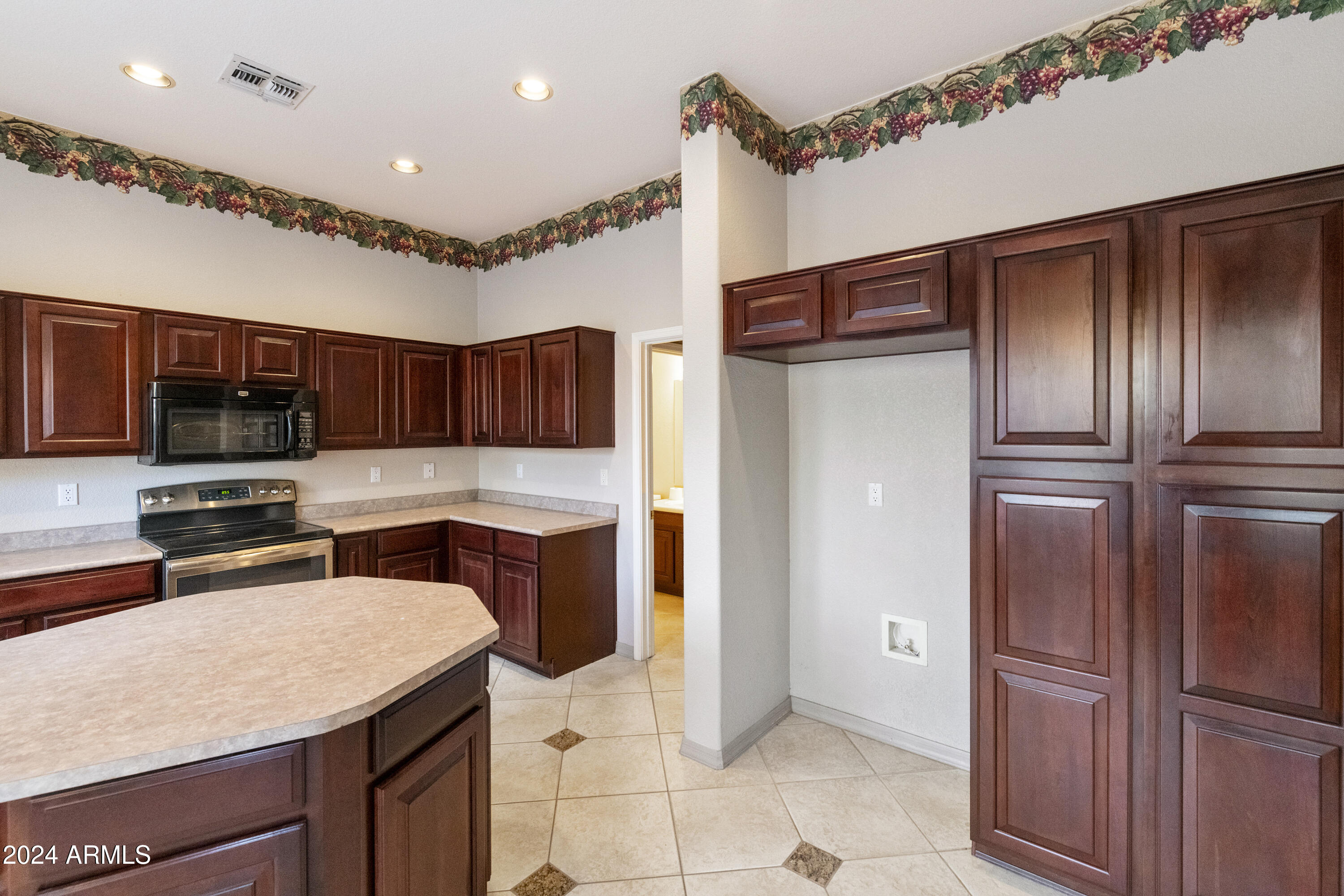 4168 East Walnut Road Gilbert, AZ 85298 - Photo 14 of 54 Kitchen 3