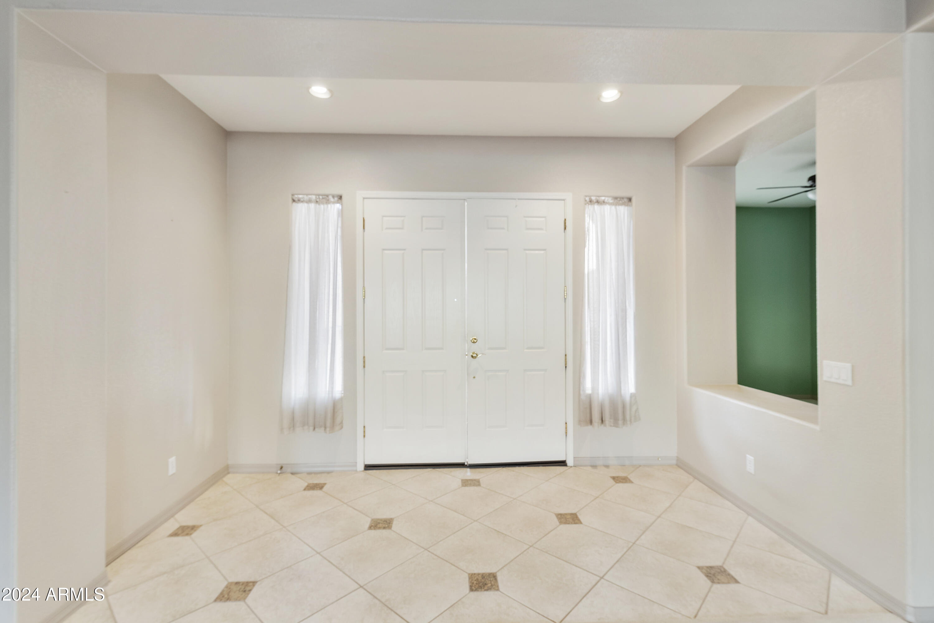 4168 East Walnut Road Gilbert, AZ 85298 - Photo 8 of 54 Entry