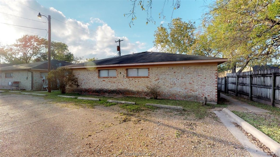 204 Lynn Drive, Unit B Bryan, TX 77801 - Photo 16 of 17