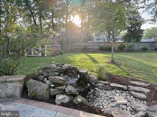 8524 Wagon Wheel Road Alexandria, VA 22309 - Photo 4 of 5 Gallery Image 4