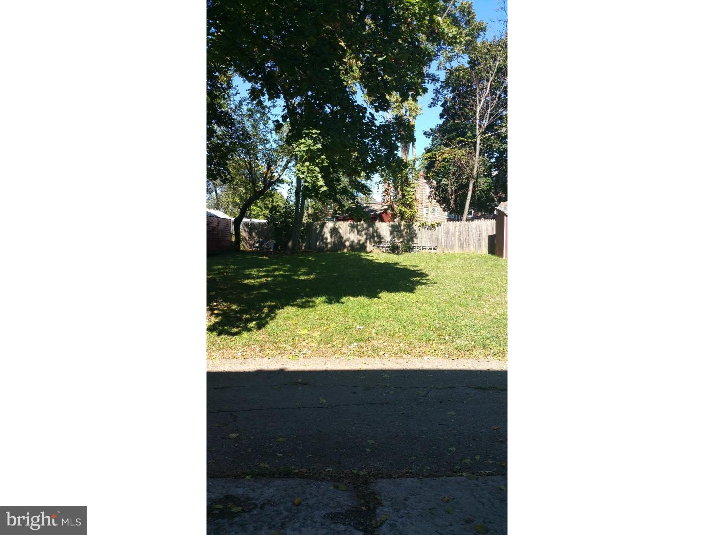 5327 North Springfield Road Clifton Heights, PA 19018 - Photo 8 of 12 Back Yard