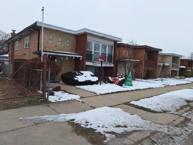 $175,000 | 14652 Spaulding Avenue, Harvey, IL 60426