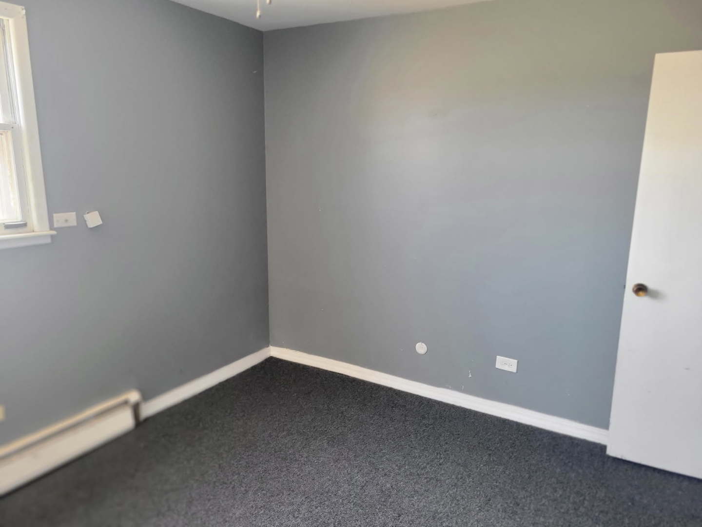 14652 Spaulding Avenue Harvey, IL 60426 - Photo 6 of 18 a room